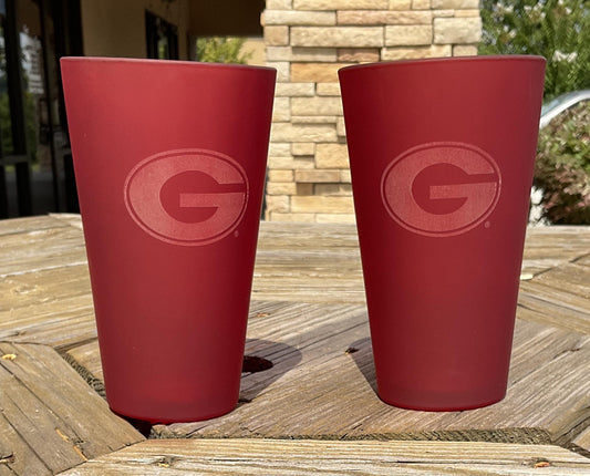 The Memory Company UGA Red Frosted Pint Glass Drinkware