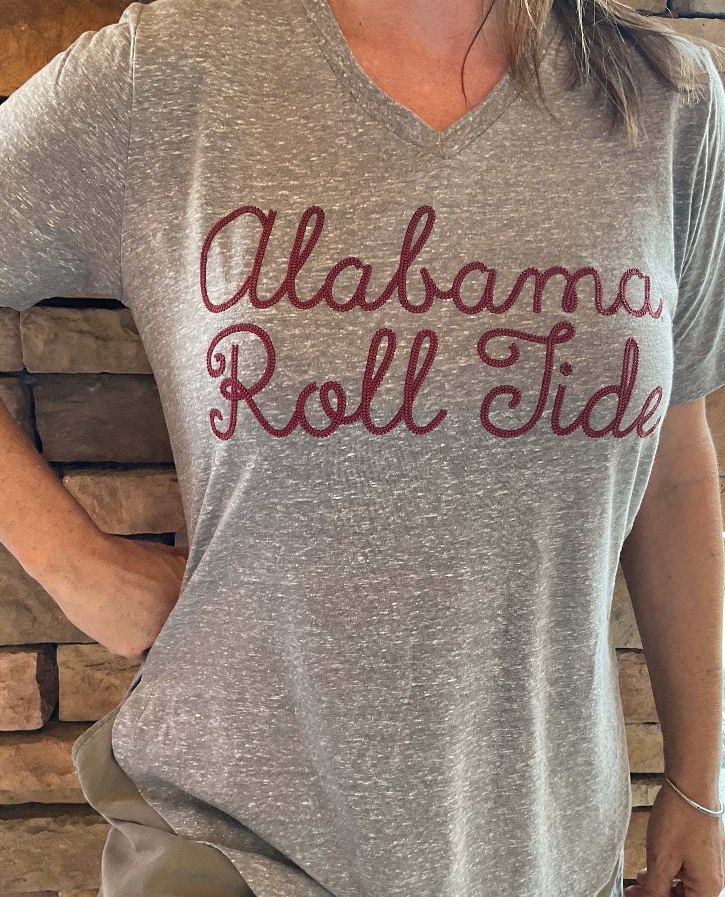 Pressbox Alabama Chain Puff Womens V-Neck Shirt