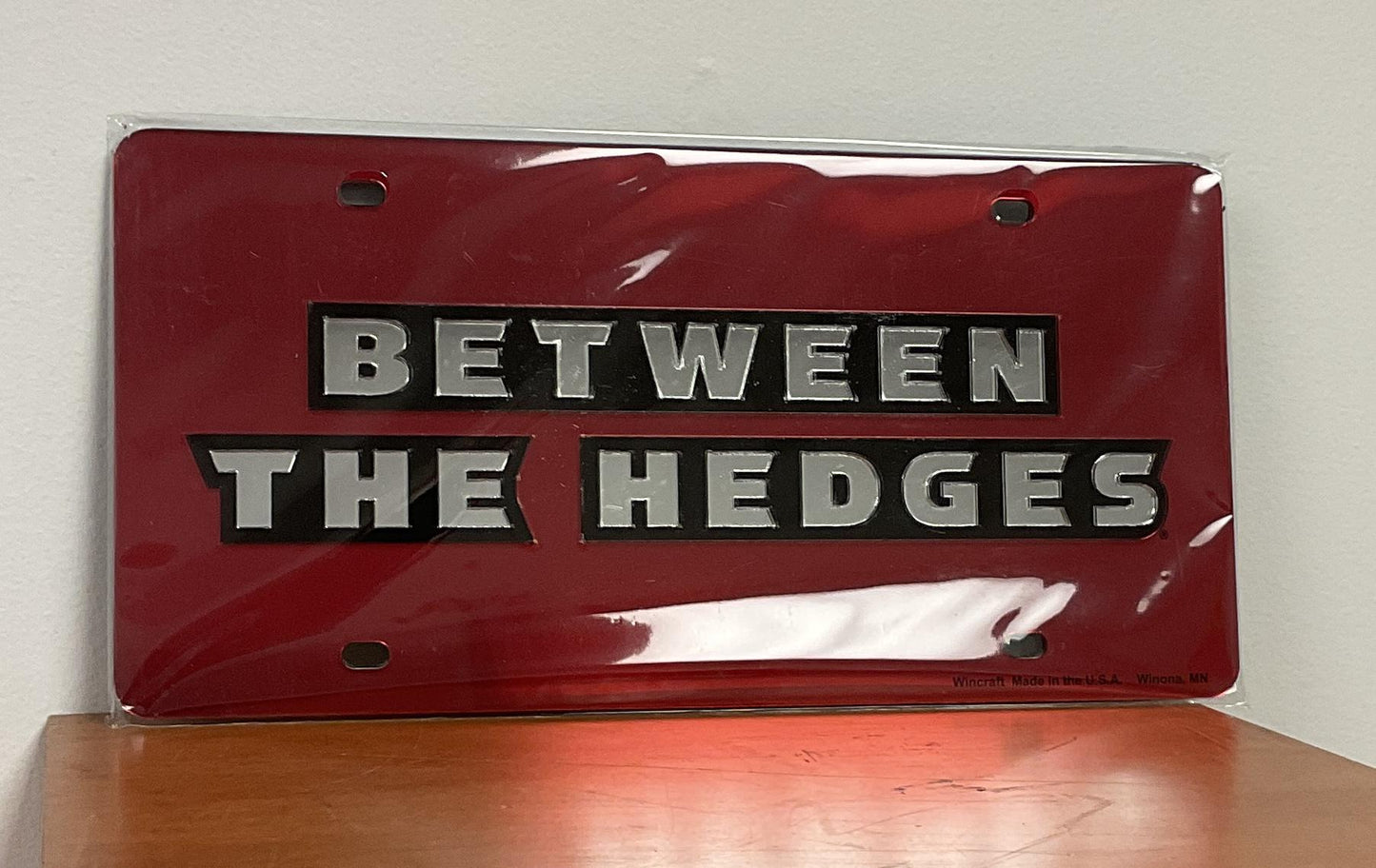 Wincraft UGA Between The Hedges License Plate