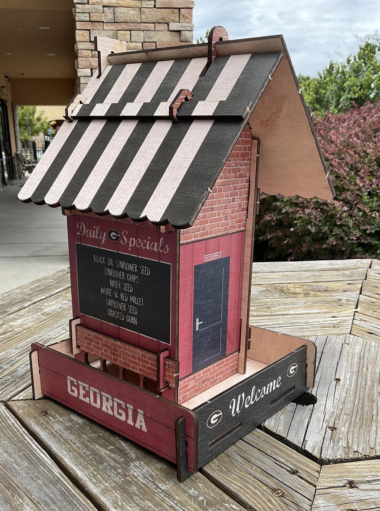 Fan Creations UGA Birdfeeder