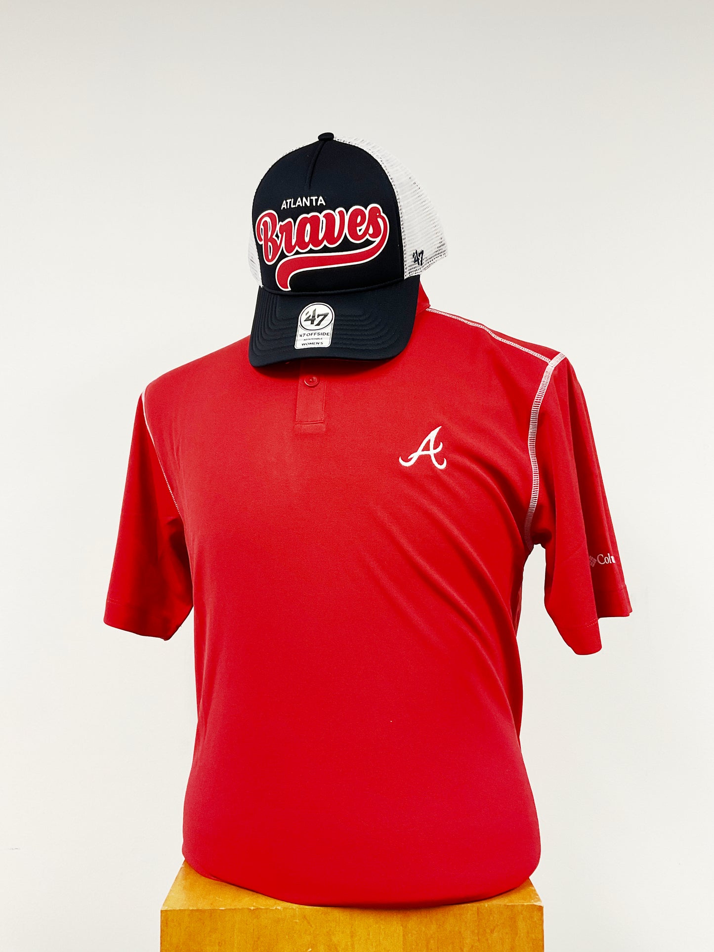 Columbia Atlanta Braves Letter Omni-Wick High Stakes Mens Polo Shirt (Red)